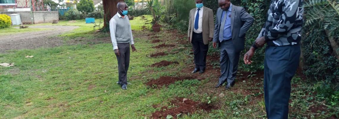 School of Law readiness for tree planting inspected (17 May 2021)